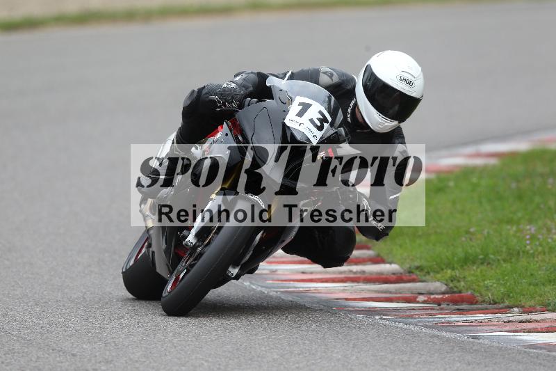 Archiv-2022/68 13.10.2022 Speer Racing ADR/Freies Fahren rot und gelb/13